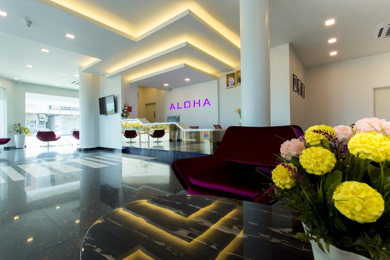 Aloha Hotel Sdn Bhd Pontian Kecil Exterior photo